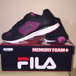 FILA Memory Showcase 3 Women’s Running Sneakers